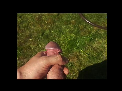 ❤️ گرم hottie پنهنجي گلابي pussy fucked حاصل ڪري ۽ هڪ اونهاري جي باغ ۾ squirt سان cums تي sd.https-tubsexer.ru